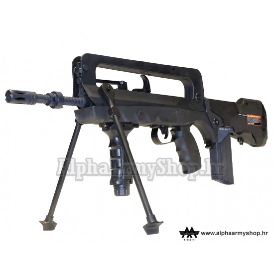 FAMAS F1 Militarisé AEG avec accessoires