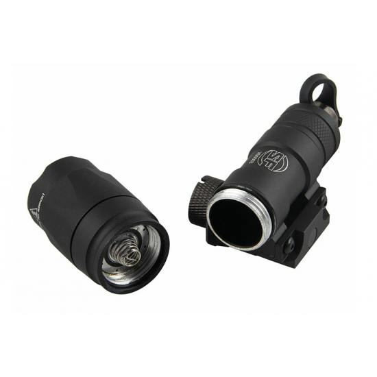 SF M300A SCOUT LIGHT